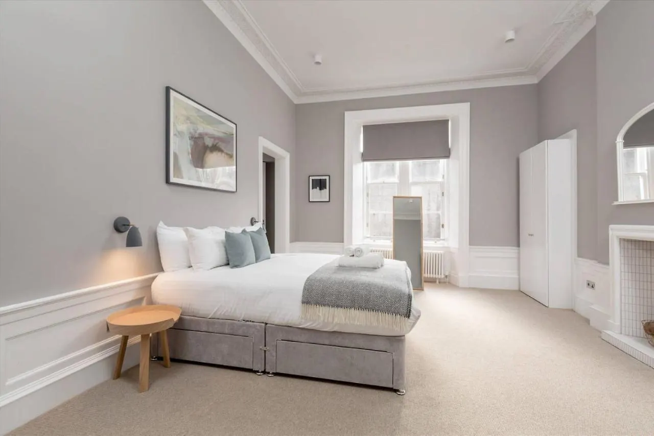 Joivy Spacious And Bright 1Bed Apt, Short Walk From Princes Street Edinburgh 0*,  United Kingdom