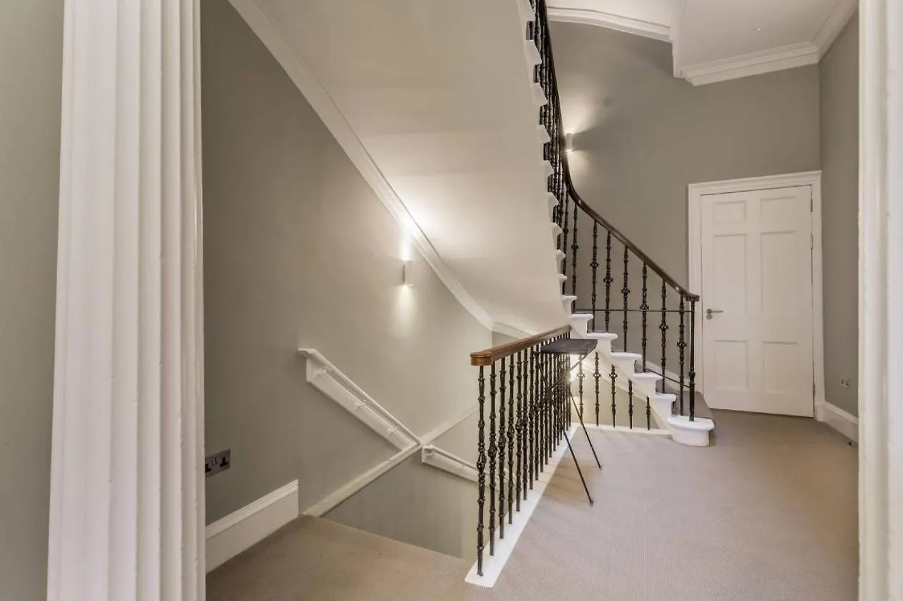 Joivy Spacious And Bright 1Bed Apt, Short Walk From Princes Street Edinburgh Apartment