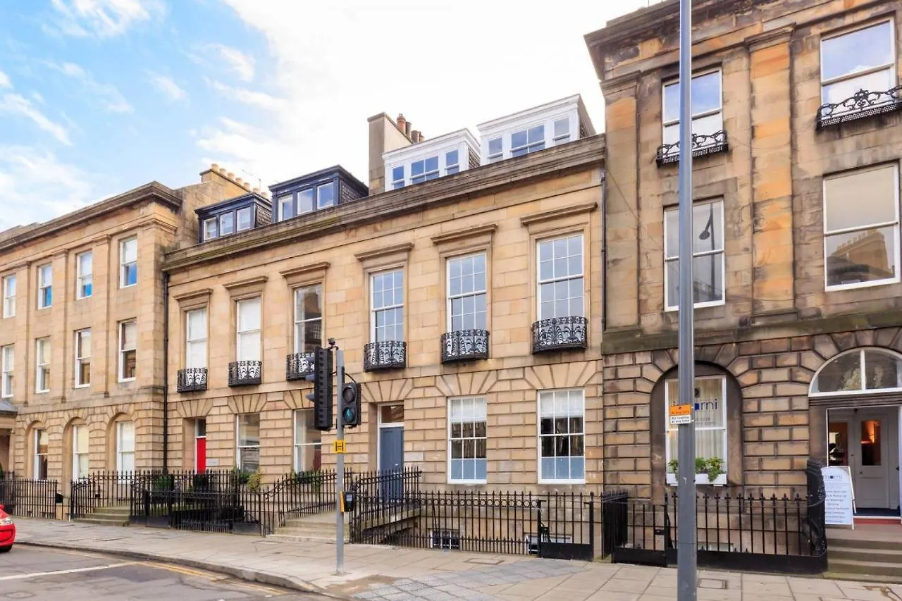 Joivy Spacious And Bright 1Bed Apt, Short Walk From Princes Street Edinburgh