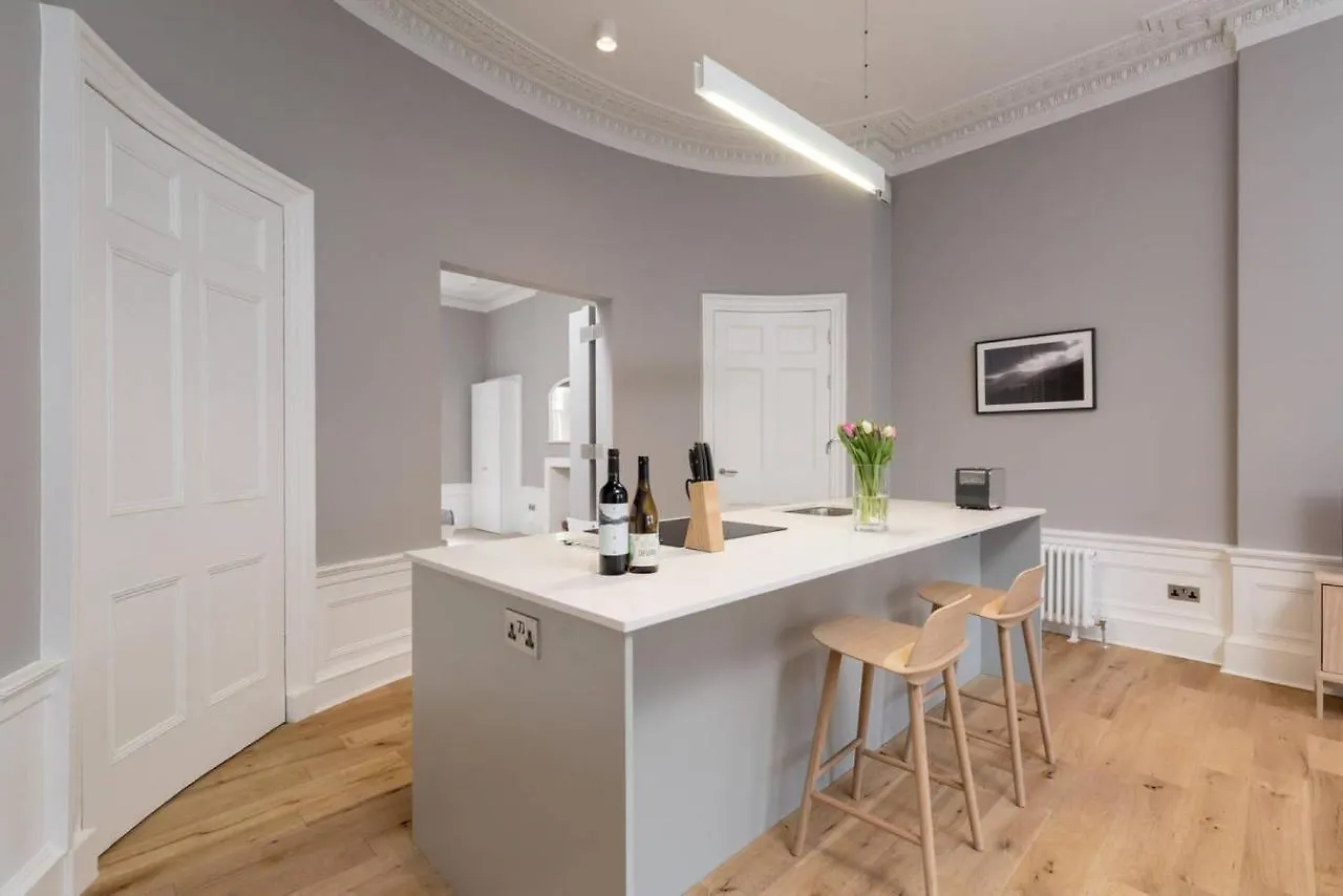 Joivy Spacious And Bright 1Bed Apt, Short Walk From Princes Street Edinburgh